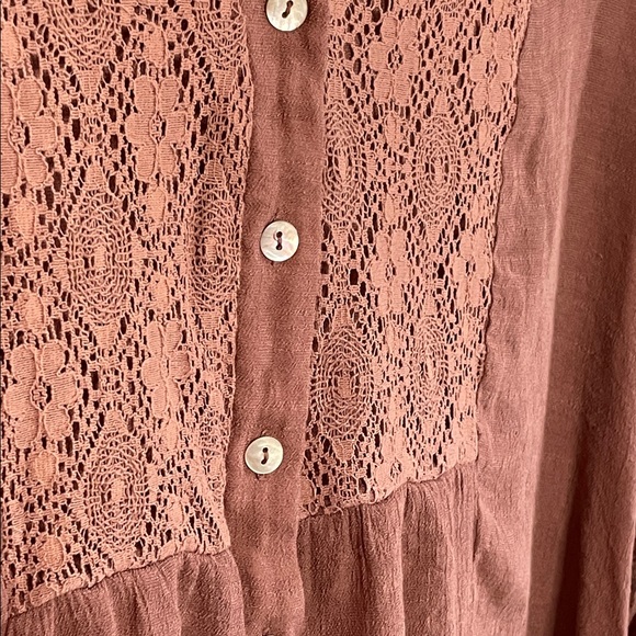 PerSeption Concept Women's Mauve Lace Detail Top with Shell Buttons Women’s XL - Picture 4 of 9